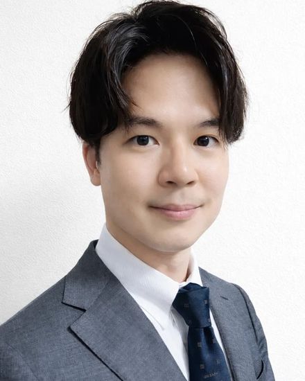東 耕太
